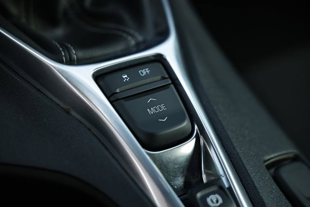 Used 2018 Chevrolet Camaro SS image 41