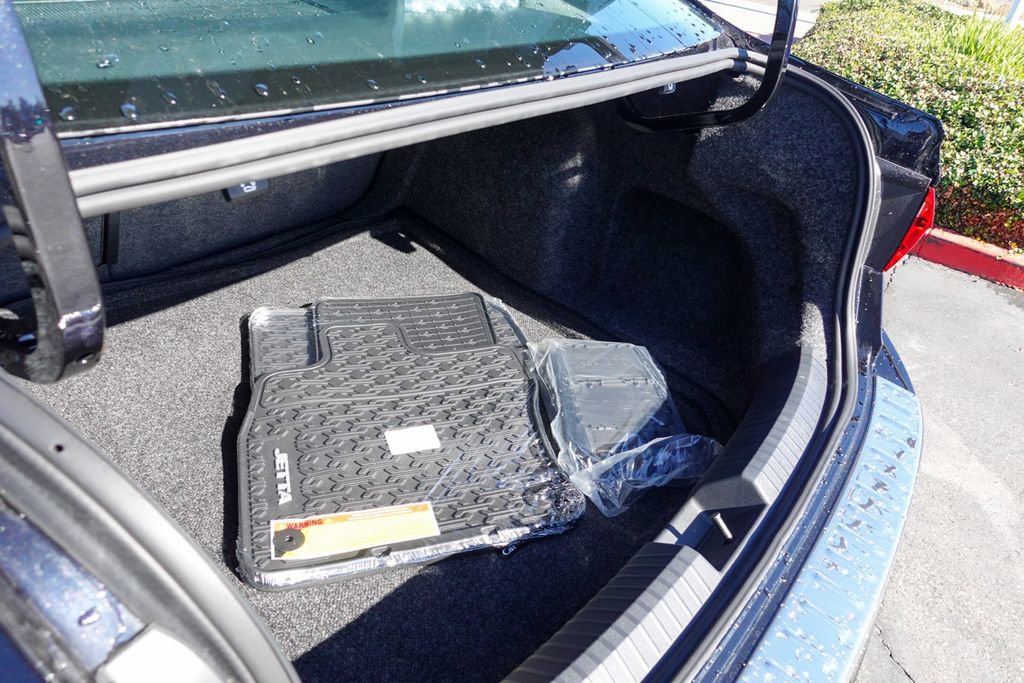 New 2025 Volkswagen Jetta SEL image 26