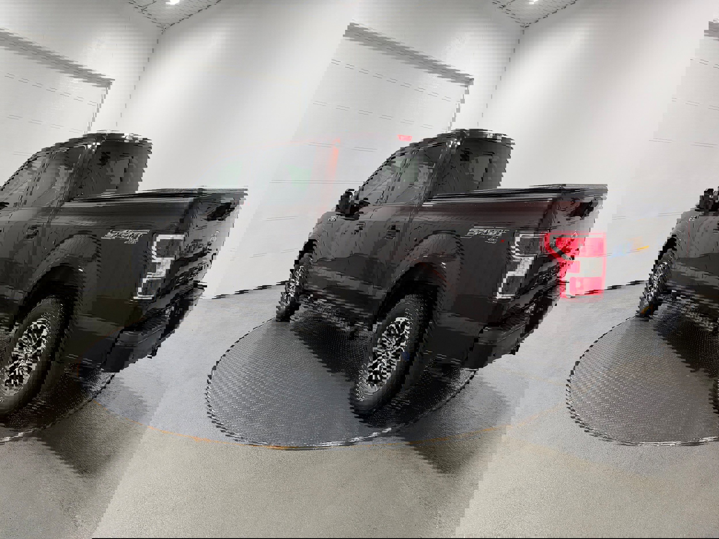 Used 2019 Ford F150 XLT w/ Equipment Group 302A Luxury image 22