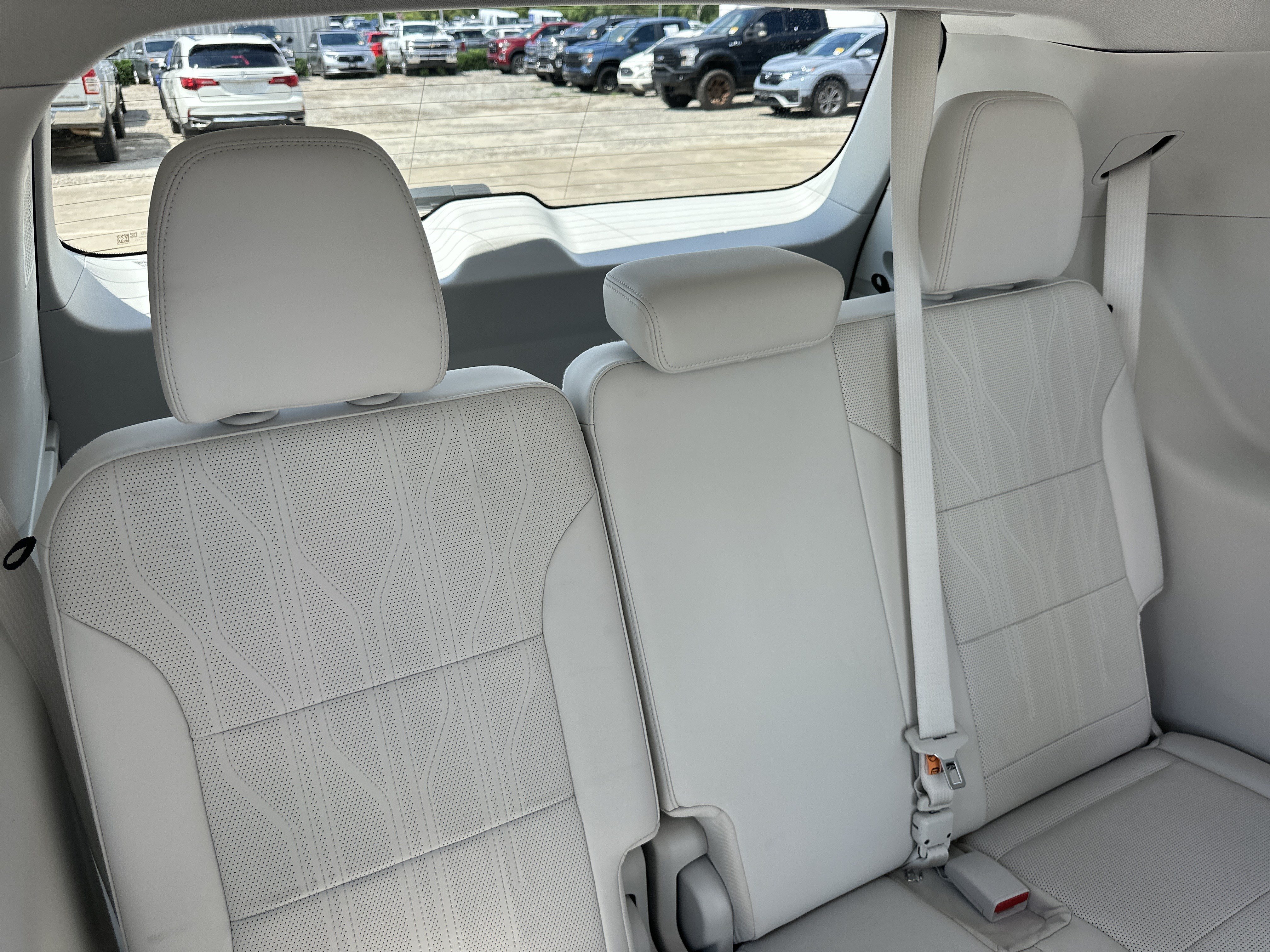 Certified 2025 Buick Enclave Avenir w/ Super Cruise Package AWD/4WD image 18
