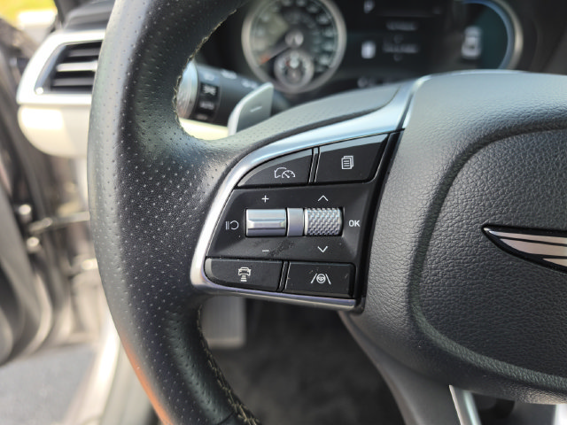 Used 2025 Genesis G70 2.5T AWD/4WD image 37