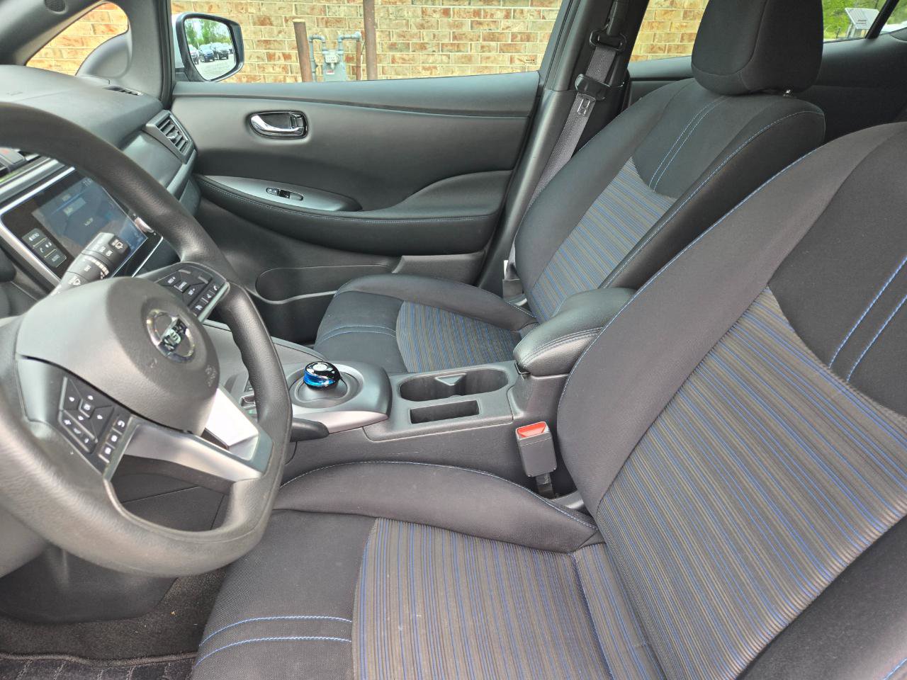 Used 2022 Nissan Leaf S FWD image 17