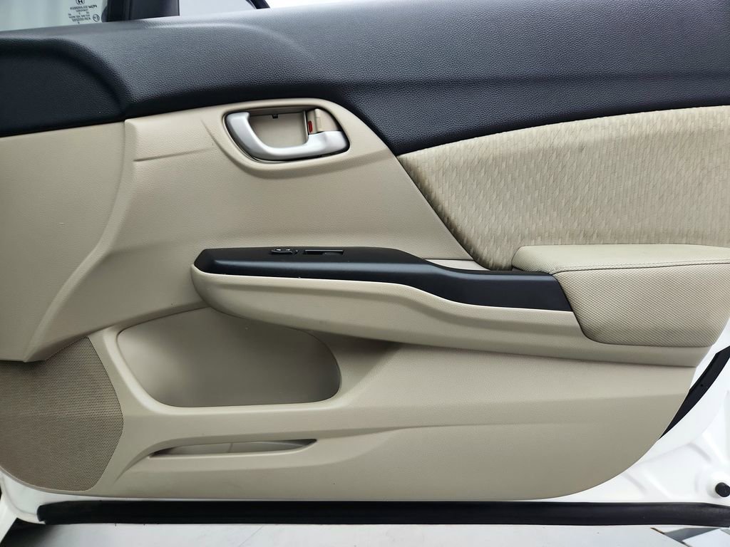 Used 2022 Audi e-tron Premium Plus image 55