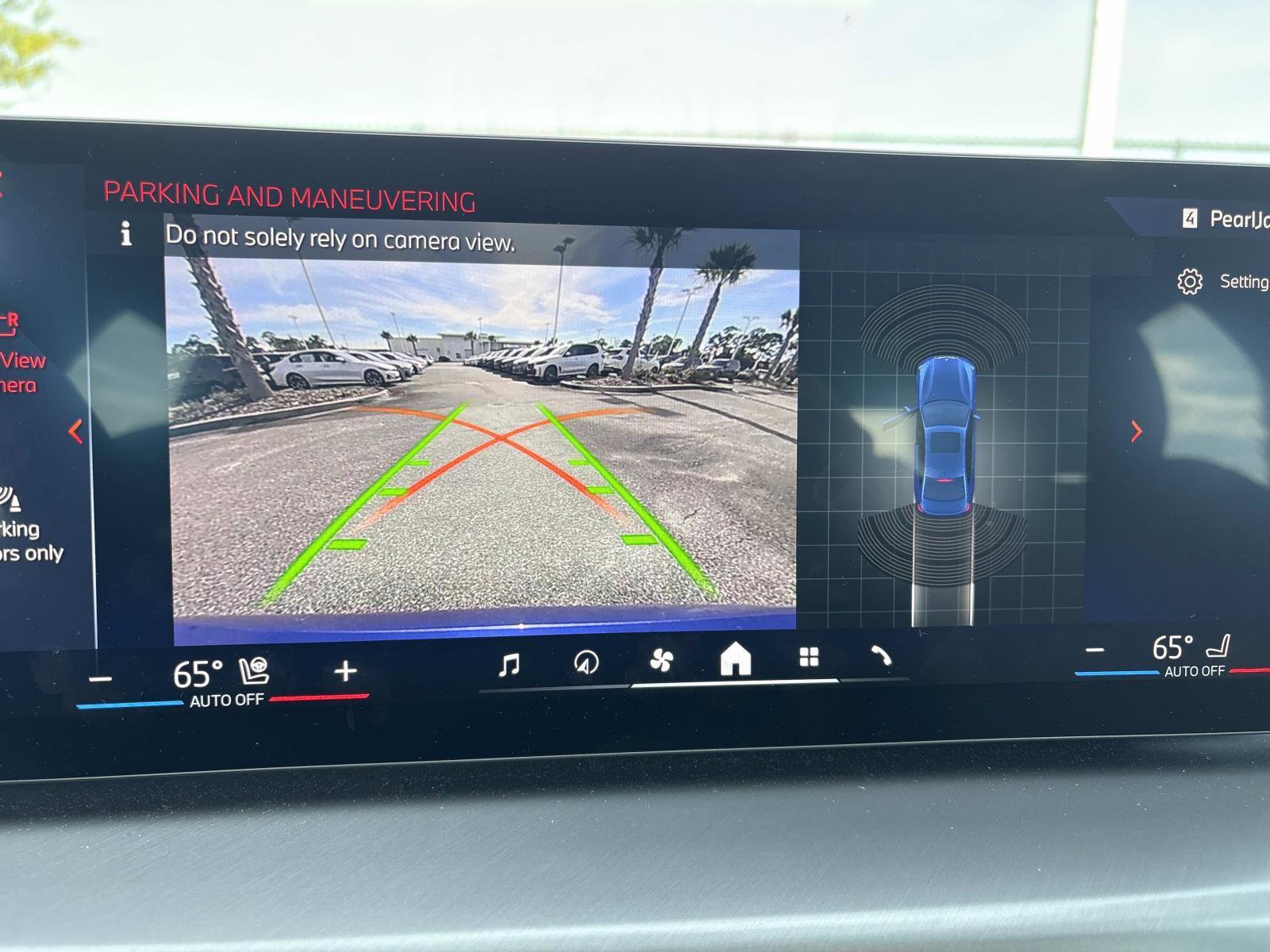 Certified 2025 BMW 330i xDrive Sedan w/ M Sport Package image 24