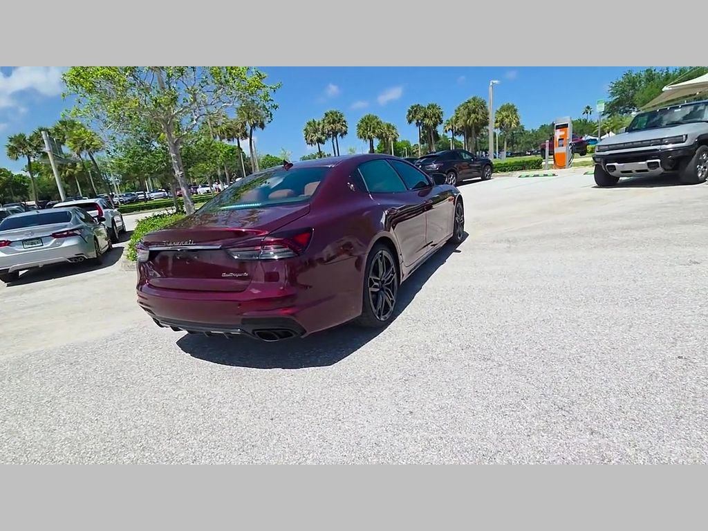 Used 2022 Maserati Quattroporte Trofeo RWD image 40