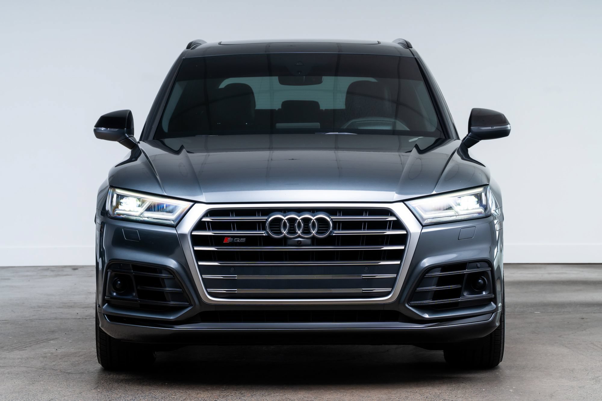 Used 2018 Audi SQ5 Prestige w/ Prestige Package AWD/4WD image 2