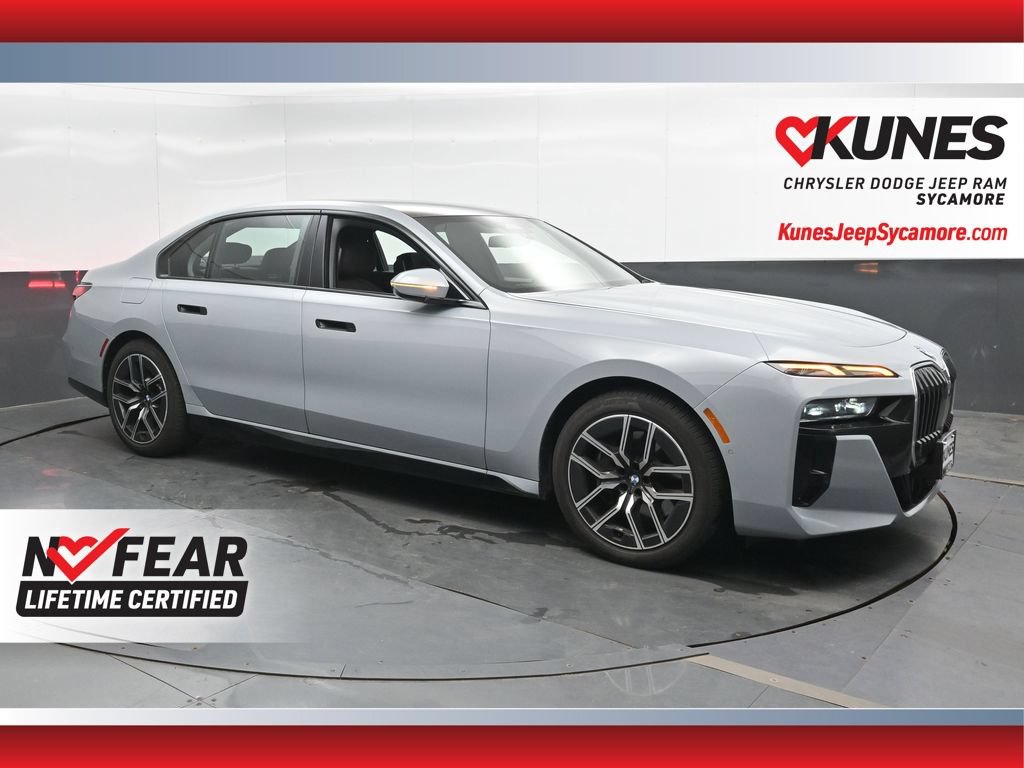 Used 2026 BMW 740i xDrive AWD/4WD image 1