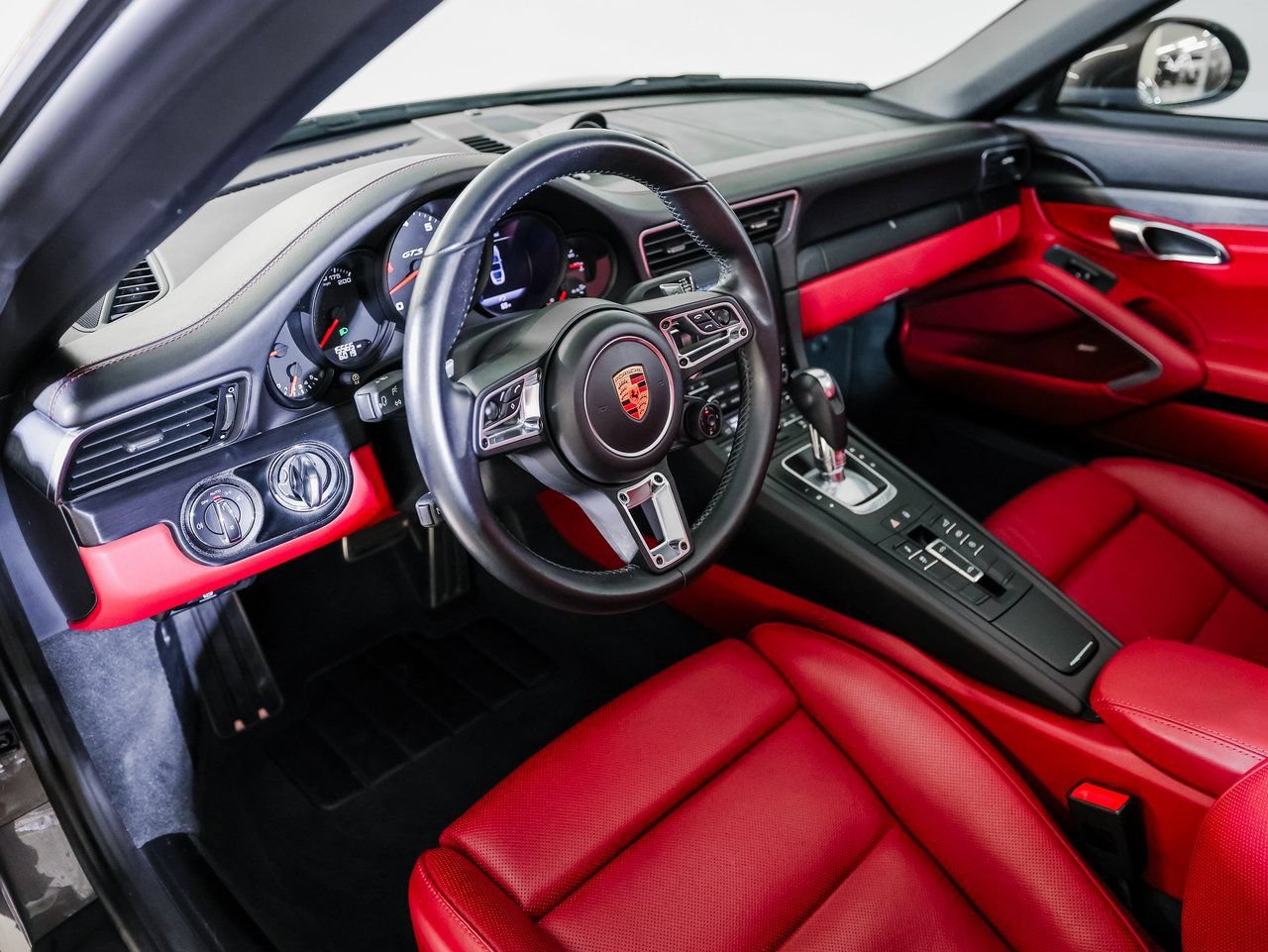 Certified 2018 Porsche 911 Targa 4 GTS AWD/4WD image 4