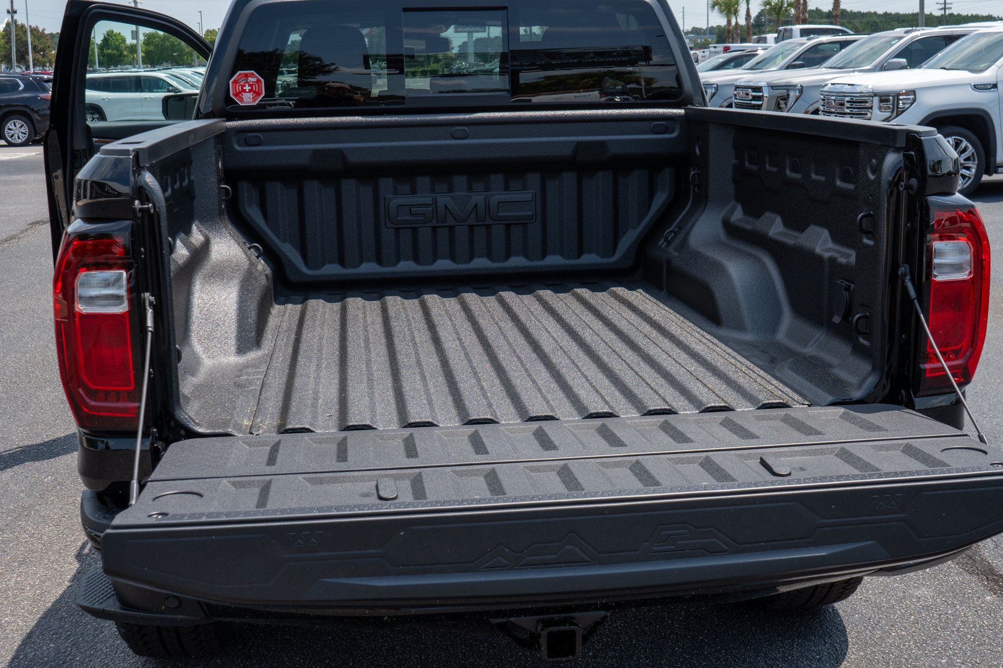 New 2026 GMC Canyon Denali AWD/4WD image 32