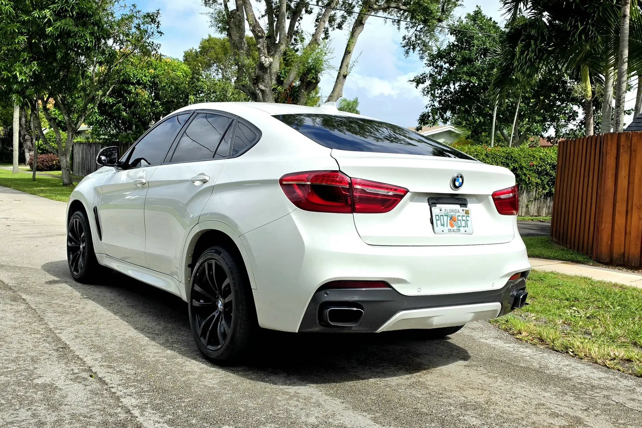 Used 2017 BMW X6 xDrive50i AWD/4WD image 11