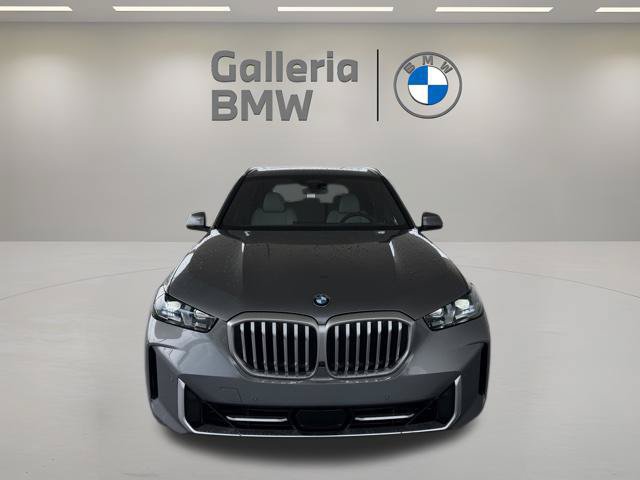 Certified 2024 BMW X5 xDrive40i w/ Executive Package AWD/4WD image 3