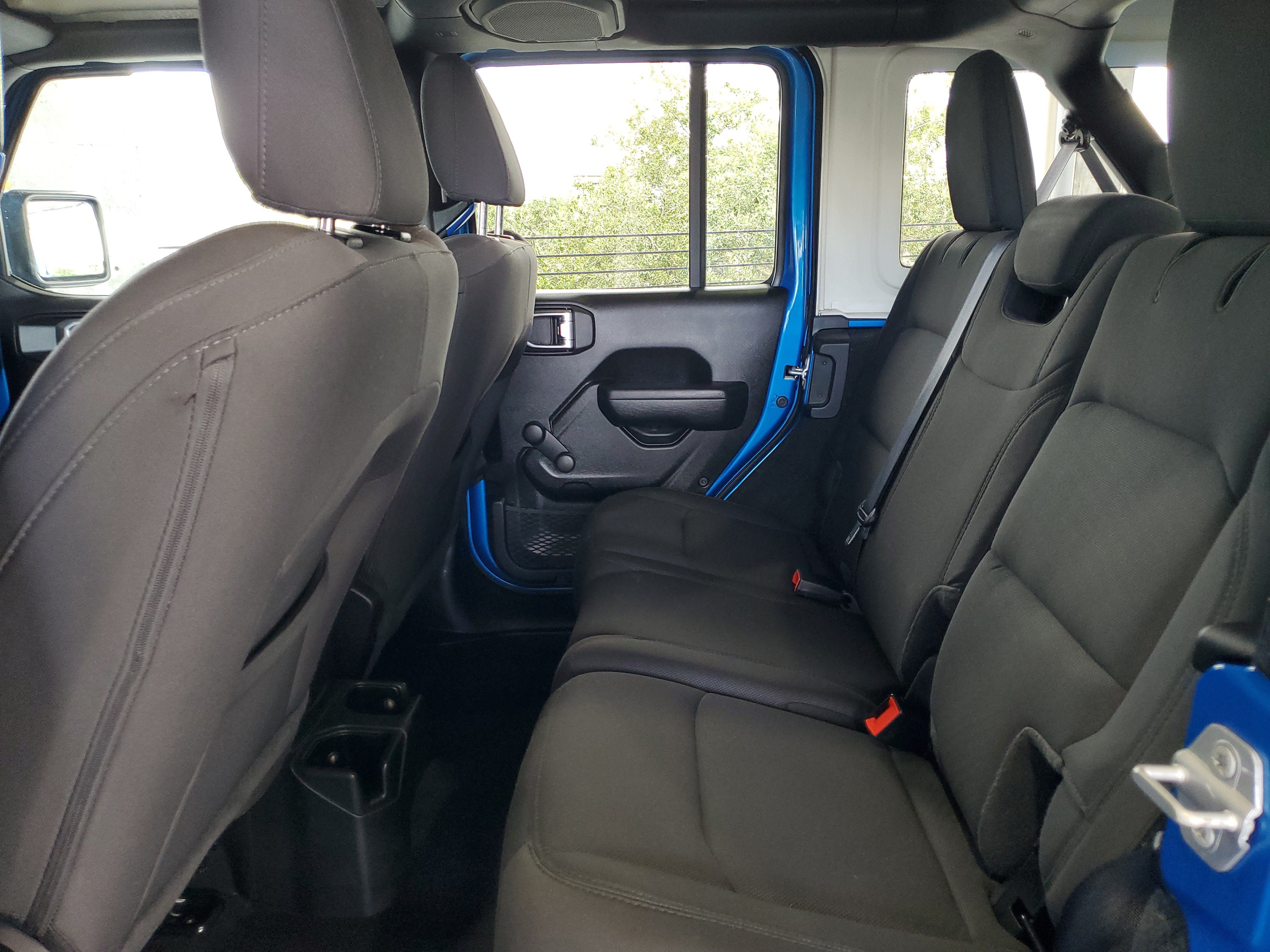 Used 2022 Jeep Wrangler Unlimited Sport AWD/4WD image 9