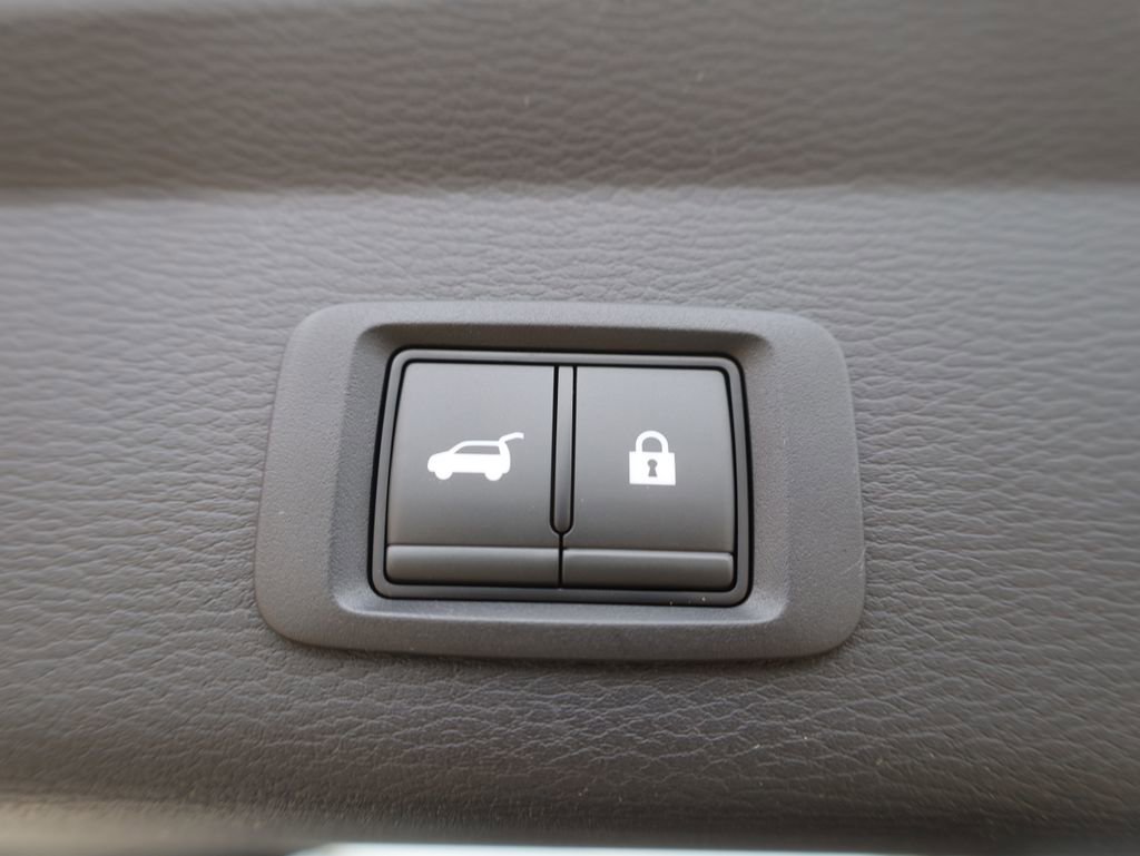 New 2025 Mitsubishi Outlander SEL image 26
