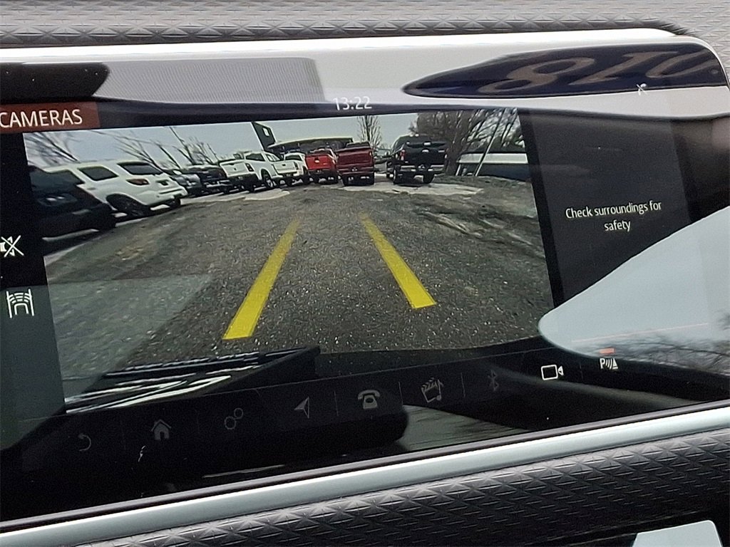 Used 2018 Land Rover Range Rover Velar S image 20