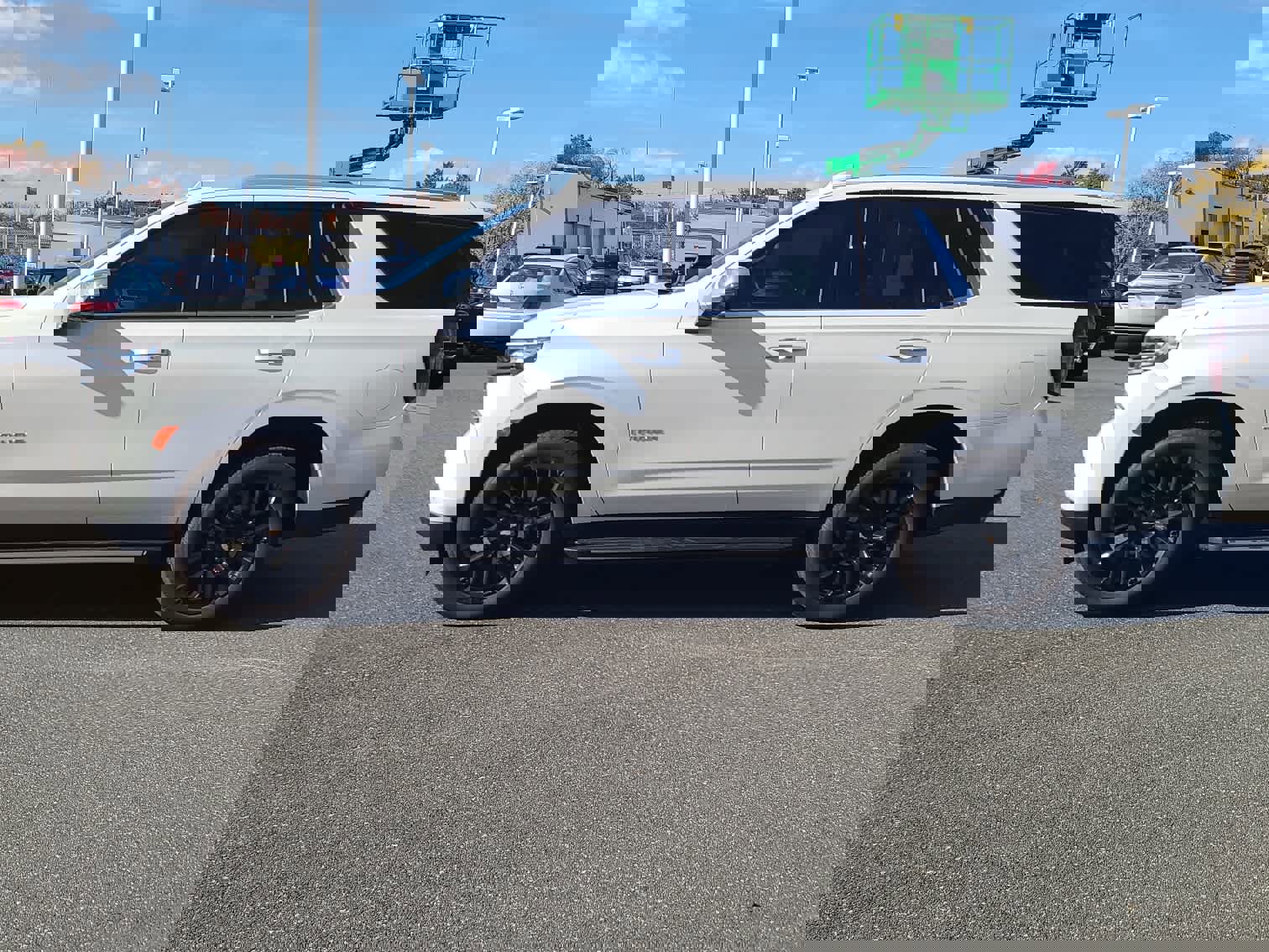 Used 2024 Chevrolet Tahoe Premier w/ Premium Package