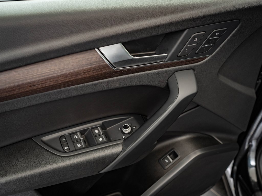 Used 2023 Audi Q5 2.0T Premium w/ Convenience Package image 23