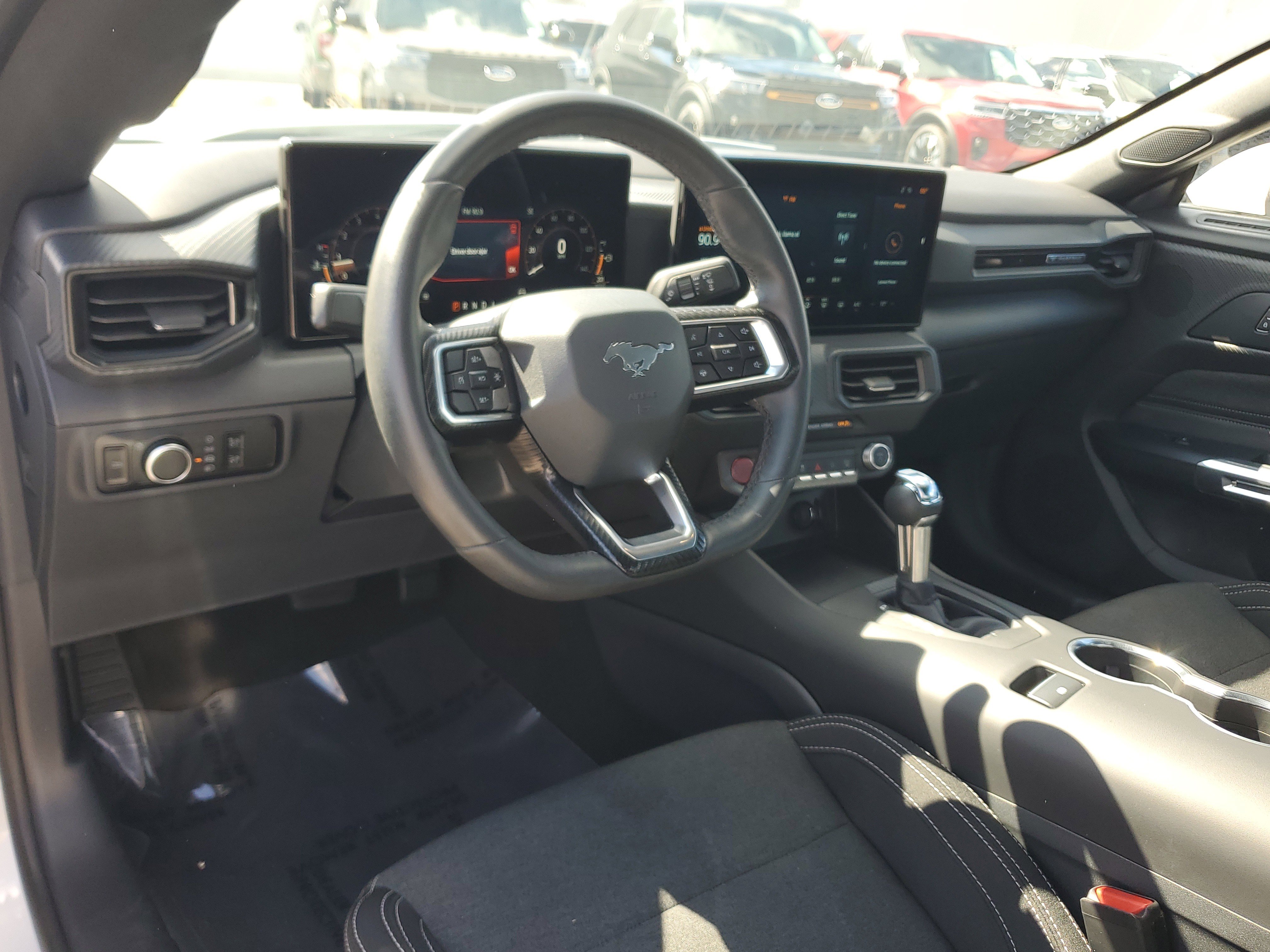 Used 2025 Ford Mustang Coupe image 8