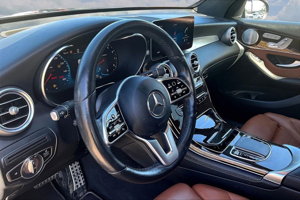 Used 2020 Mercedes-Benz GLC 300 4MATIC Coupe image 16