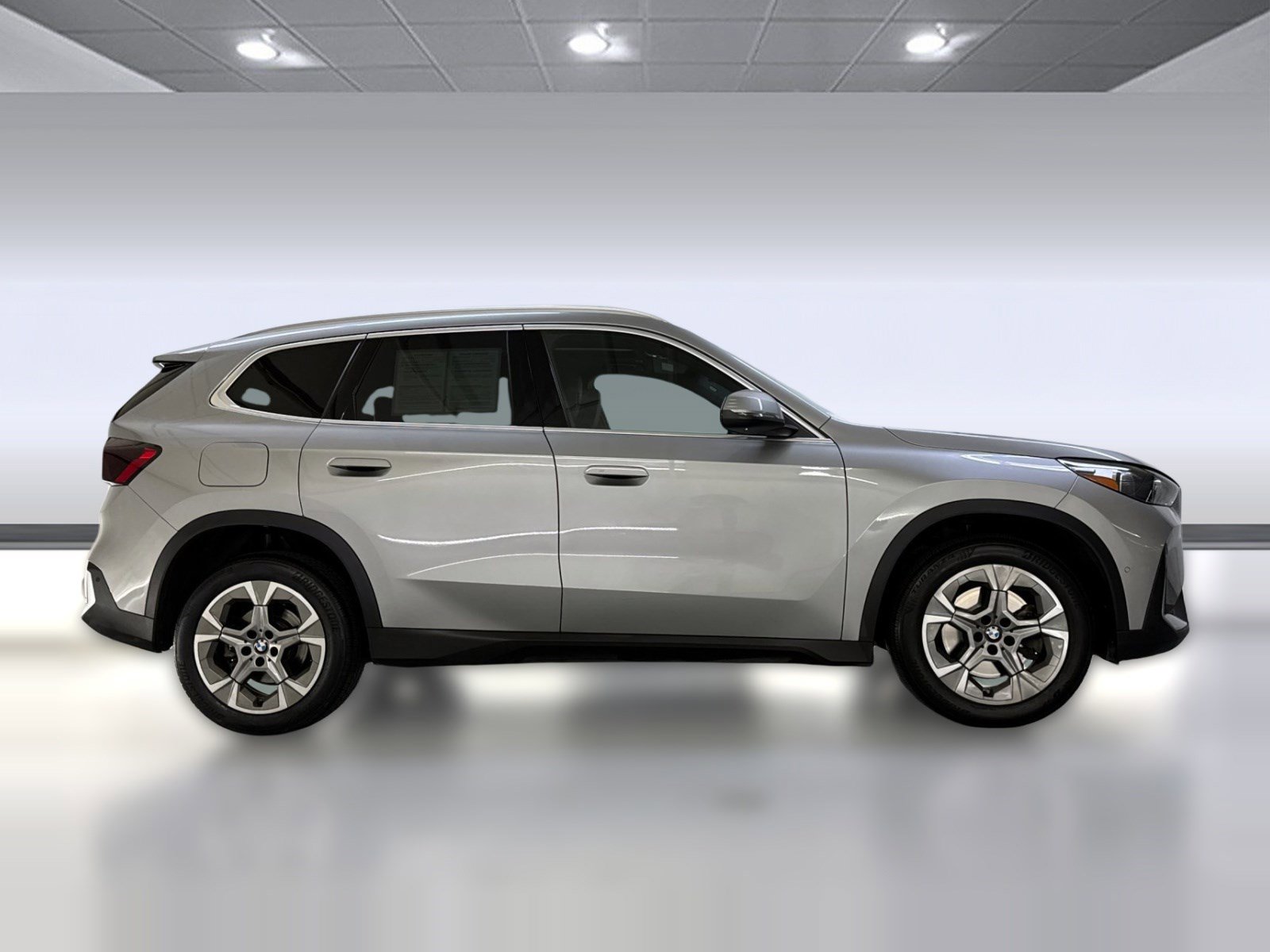 Certified 2023 BMW X1 xDrive28i w/ Convenience Package image 8