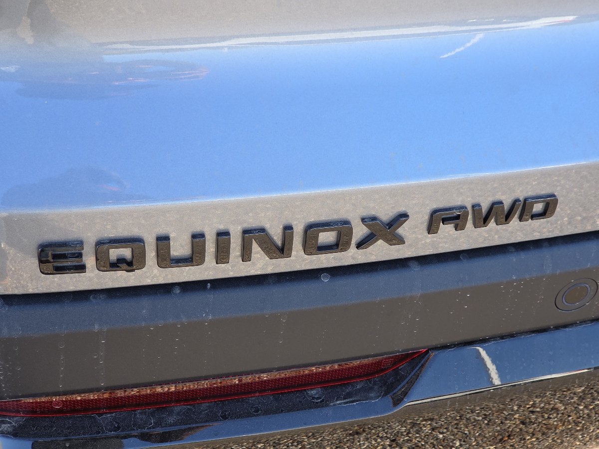 New 2027 Chevrolet Equinox RS AWD/4WD image 6