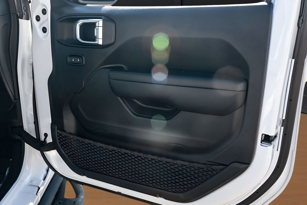 Used 2024 Jeep Wrangler Unlimited w/ Convenience Group image 26