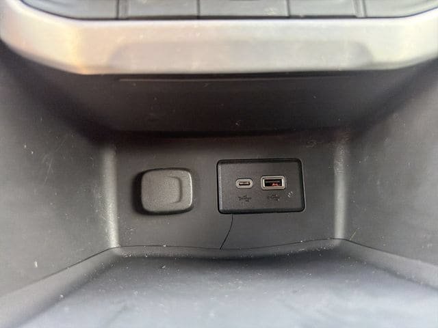 Used 2021 GMC Acadia SLE FWD image 30