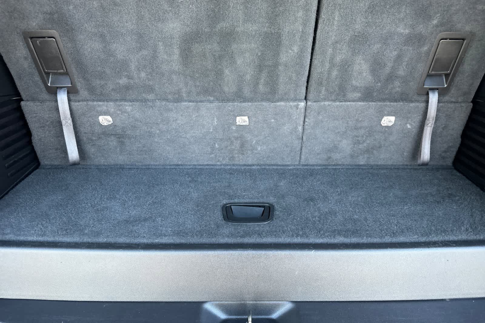 Used 2016 GMC Yukon SLE RWD image 16