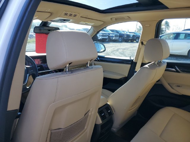 Used 2016 BMW X3 xDrive28i AWD/4WD image 9