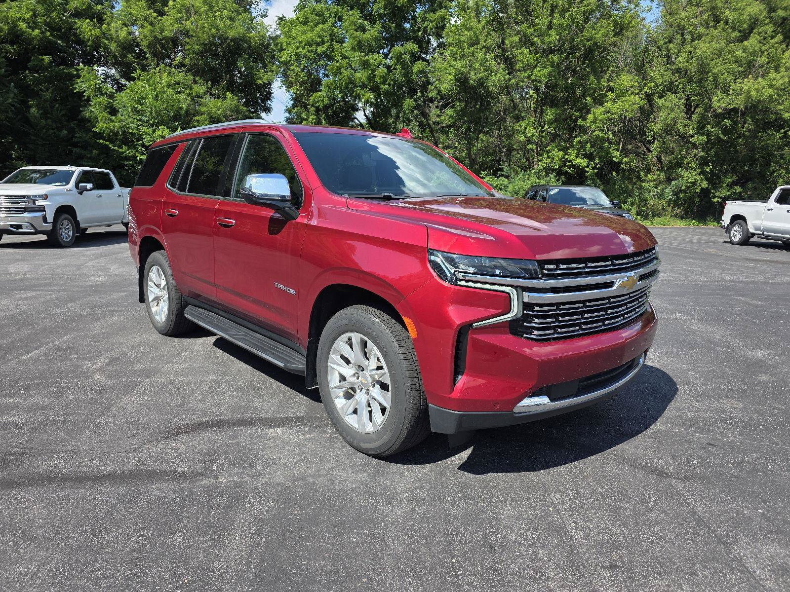 Used 2021 Chevrolet Tahoe Premier AWD/4WD image 1