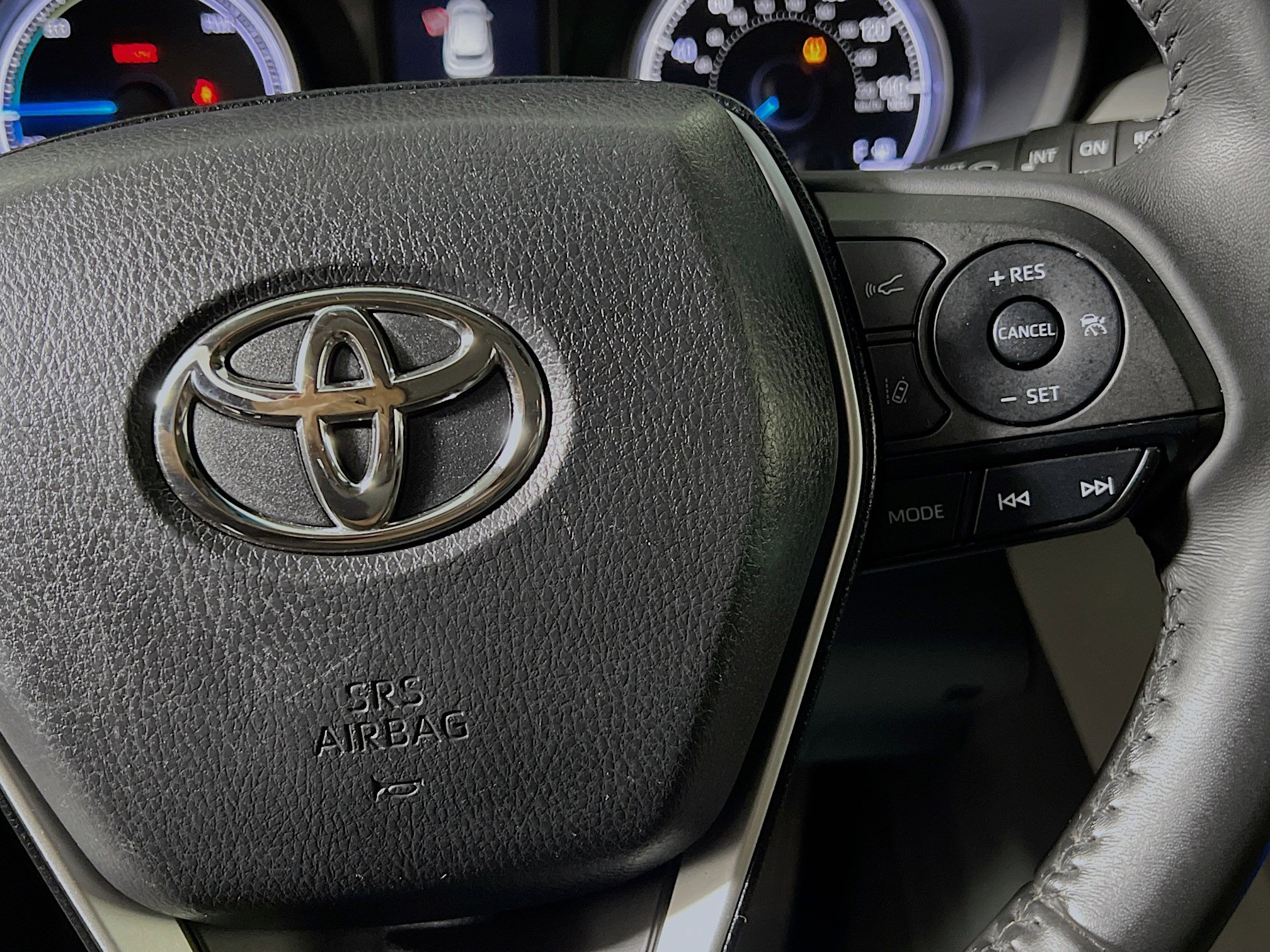 Used 2021 Toyota Venza LE w/ Carpet Mat Package (TMS) image 20