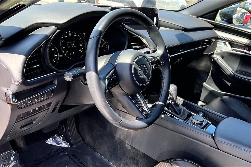 Certified 2024 MAZDA MAZDA3 Hatchback w/Premium Plus Pkg AWD/4WD image 9