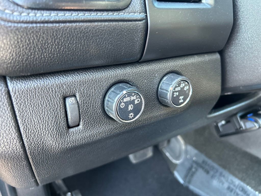 Used 2016 GMC Canyon SLE image 20