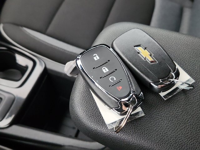 Used 2025 Chevrolet TrailBlazer LT AWD/4WD image 44