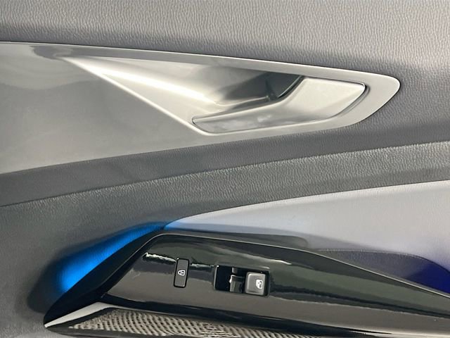 Used 2025 Volkswagen ID.4 Pro S image 32