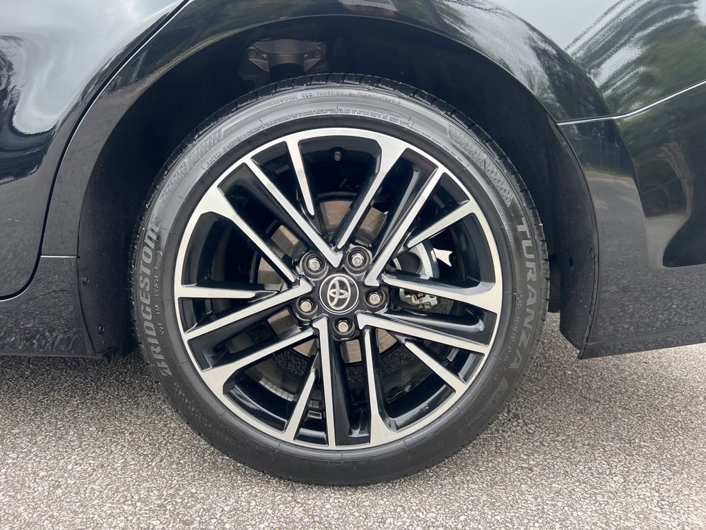 Used 2025 Toyota Camry XLE image 18