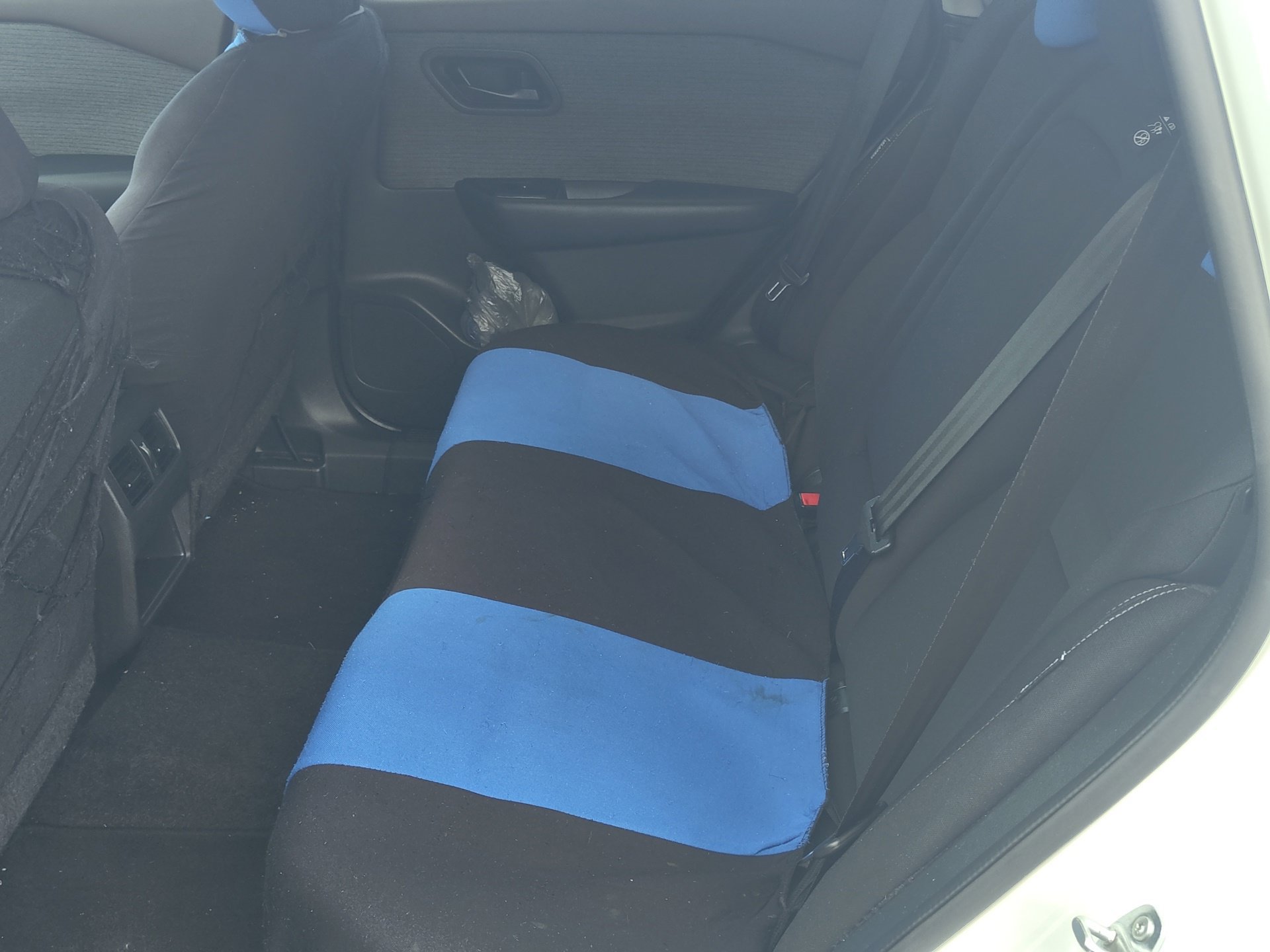 Used 2023 Nissan Rogue S FWD image 17