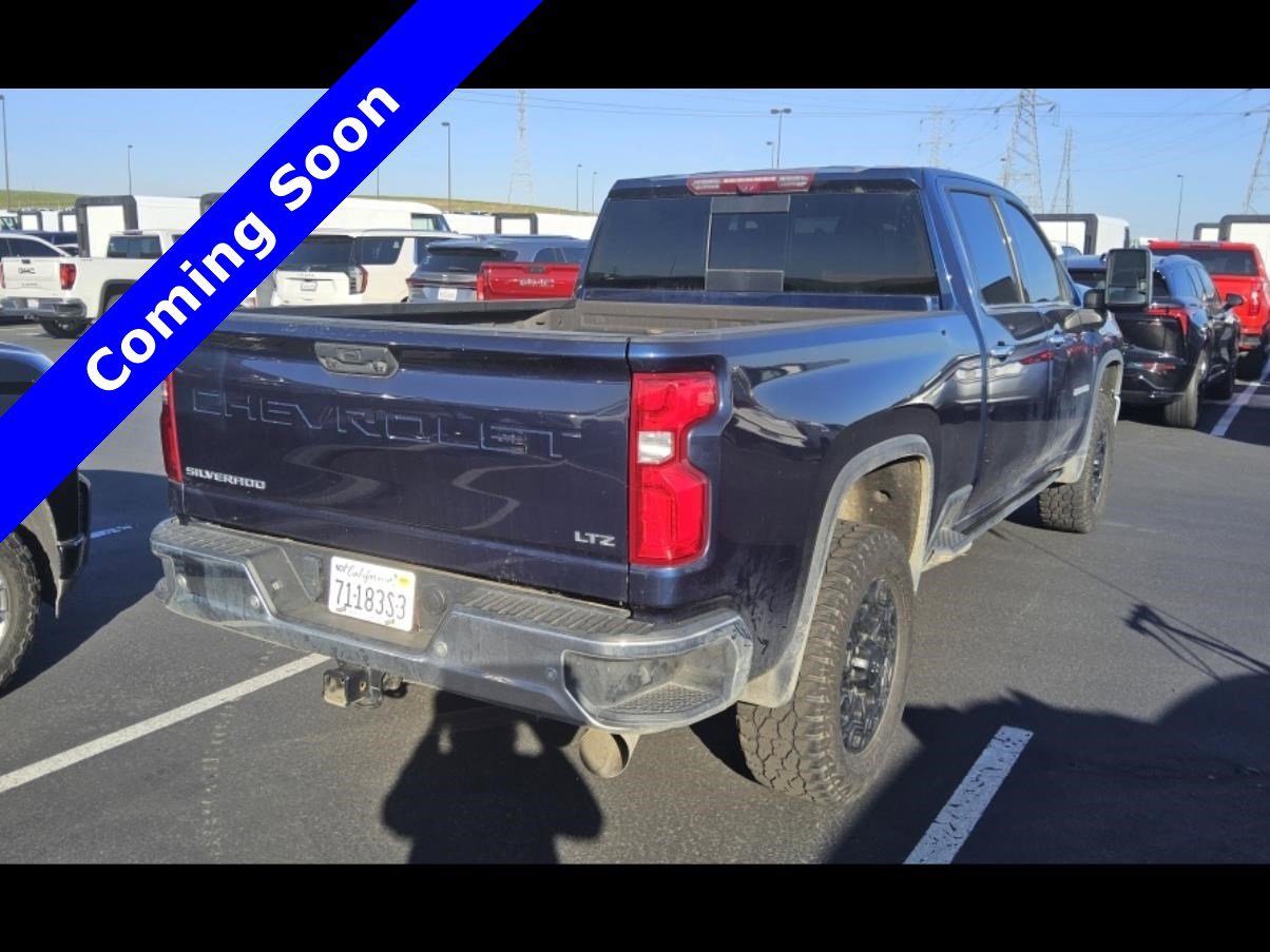 Used 2022 Chevrolet Silverado 2500 LTZ w/ LTZ Plus Package AWD/4WD image 8