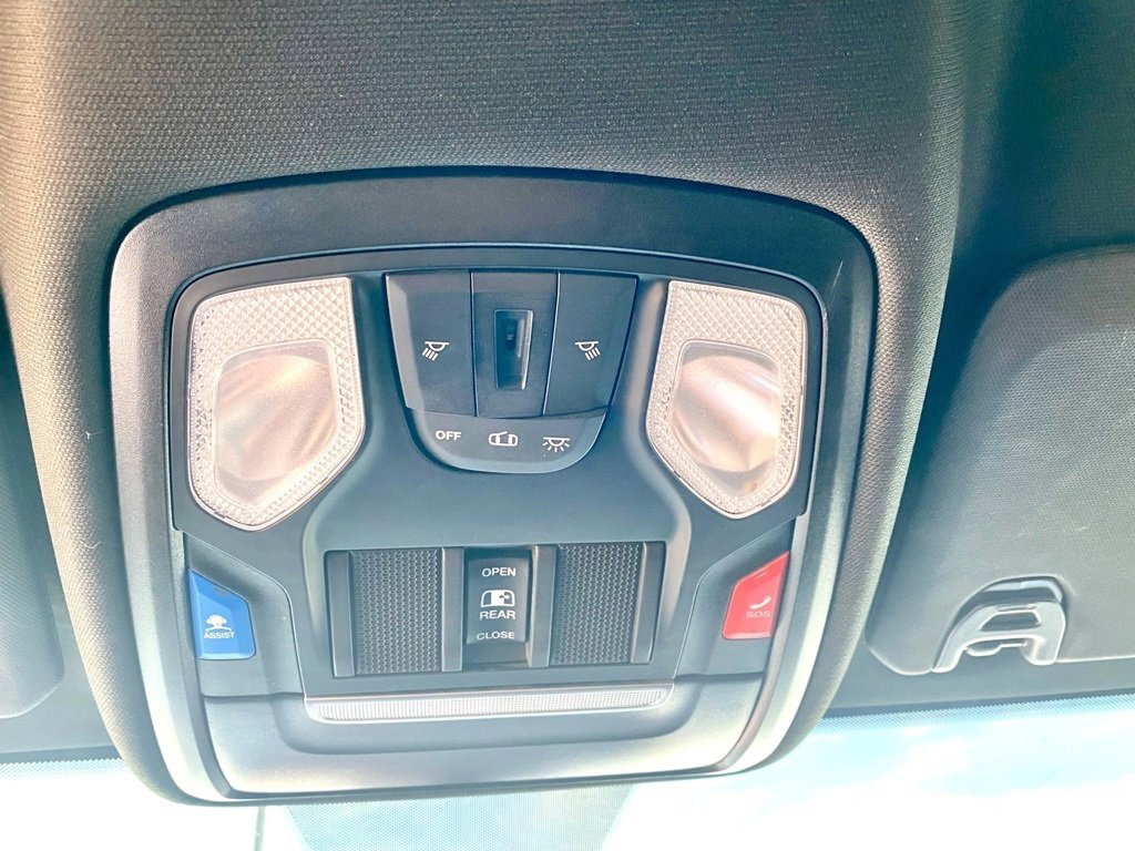 Used 2023 RAM 3500 Tradesman image 16