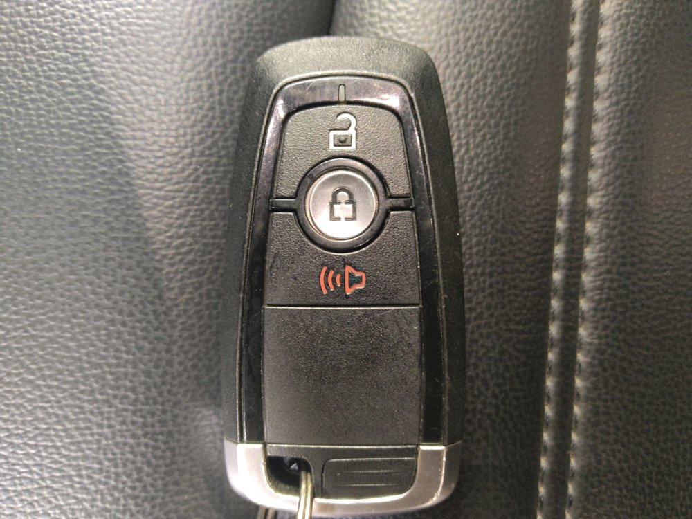 Used 2024 Ford Edge SEL image 32