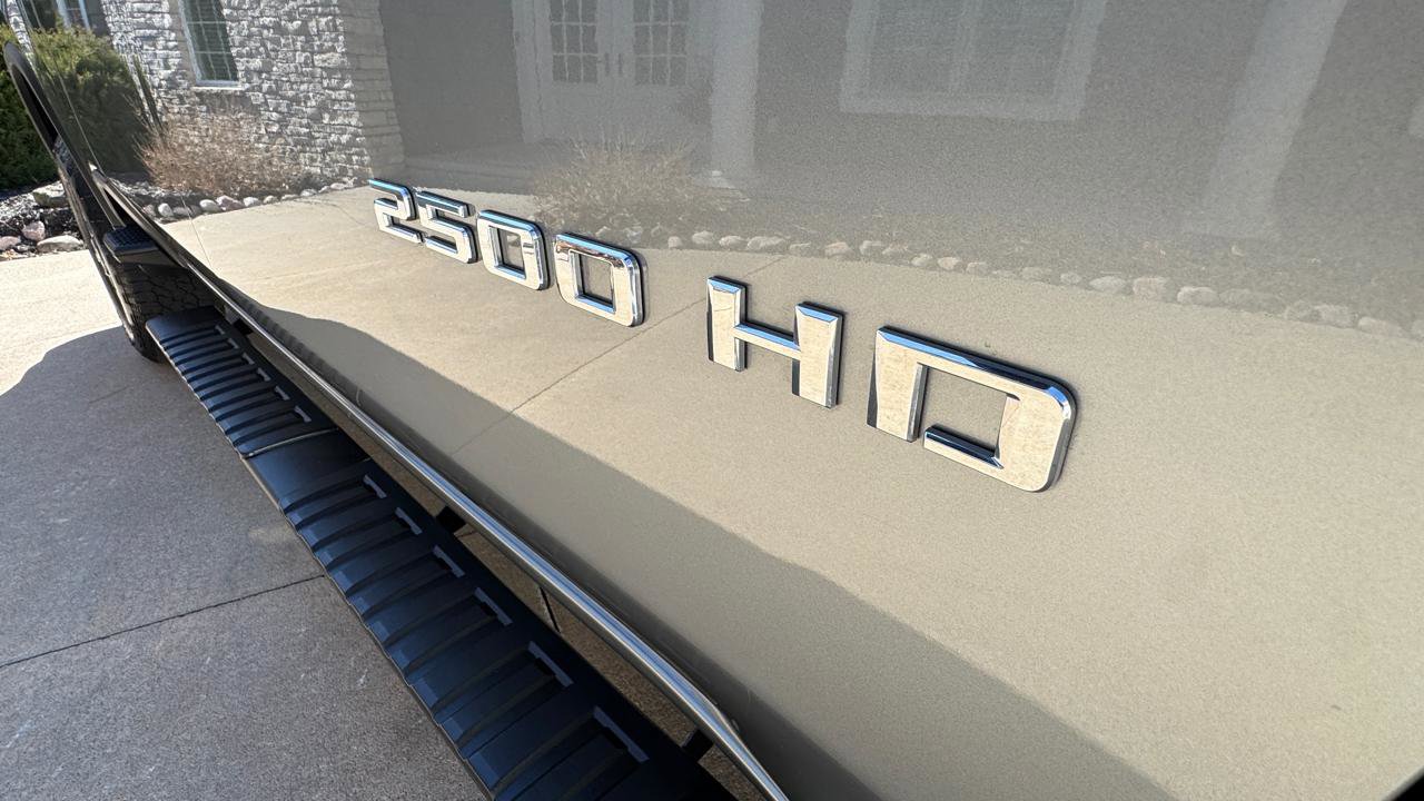 Used 2024 Chevrolet Silverado 2500 Custom w/ Custom Value Package image 35
