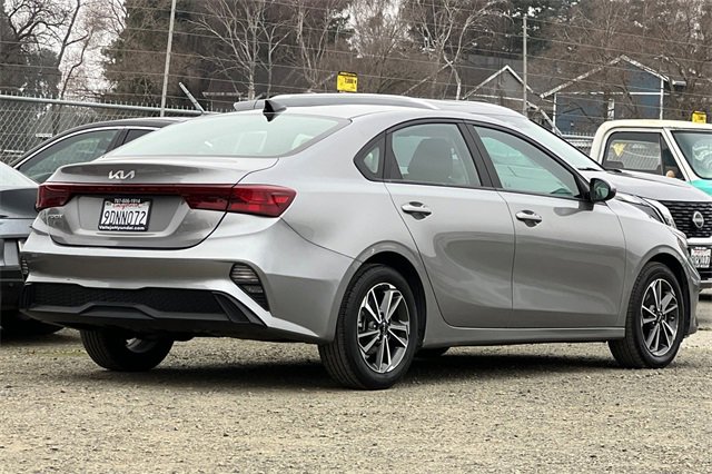 Used 2023 Kia Forte LXS image 5