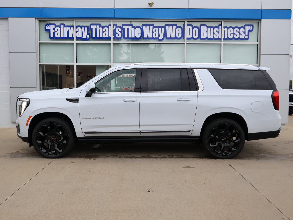 New 2026 GMC Yukon XL Denali Ultimate w/ LPO, Floor Liner Package AWD/4WD image 7