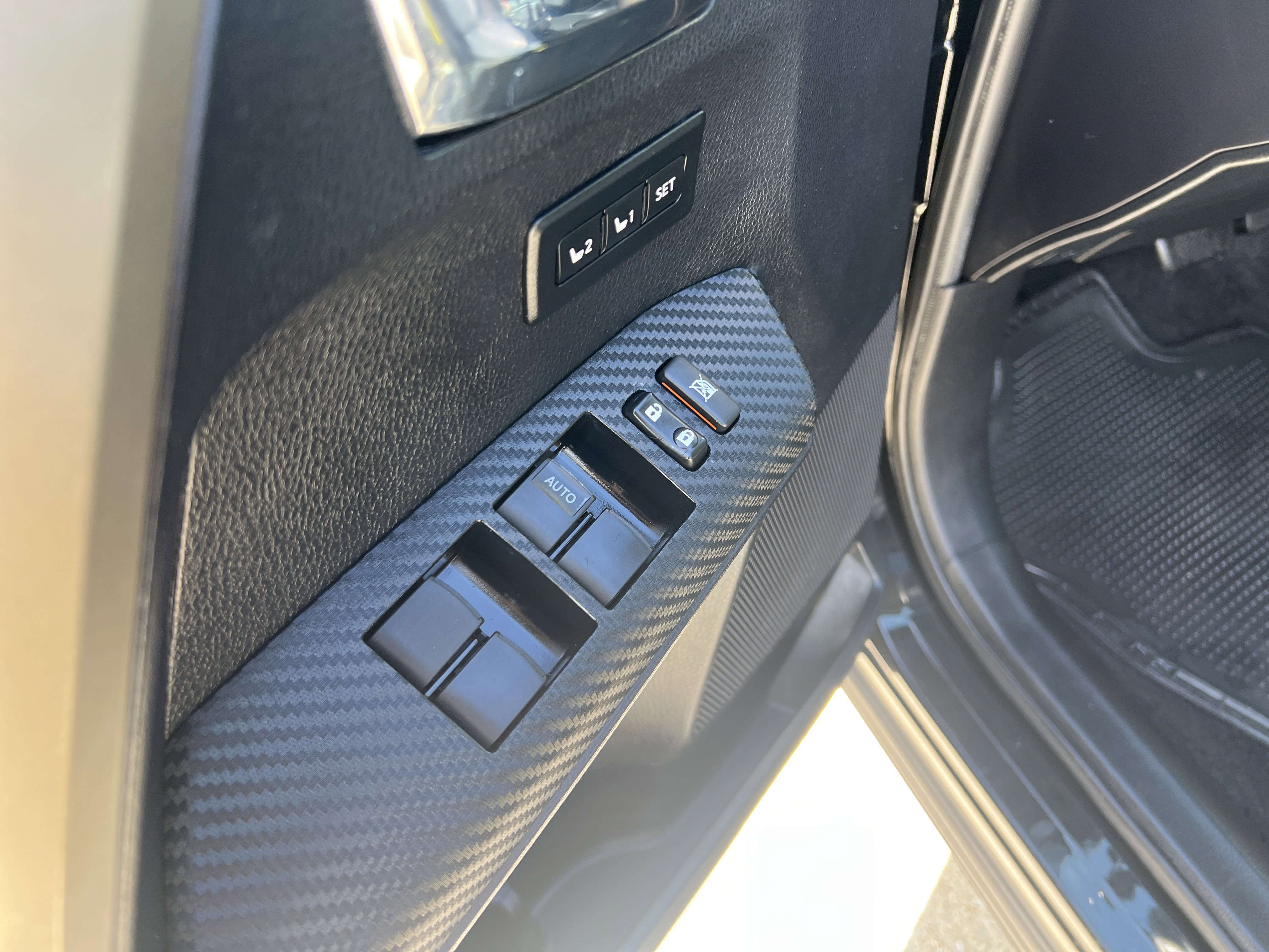 Used 2013 Toyota RAV4 Limited FWD image 14