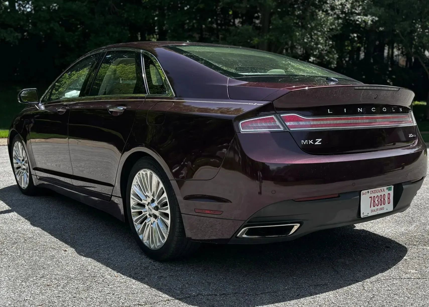 Used 2013 Lincoln MKZ FWD image 5