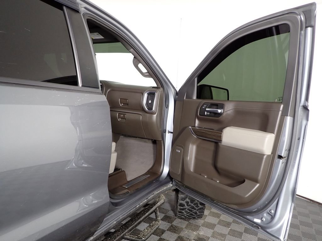 Used 2020 Chevrolet Silverado 1500 RST w/ All-Star Edition image 32