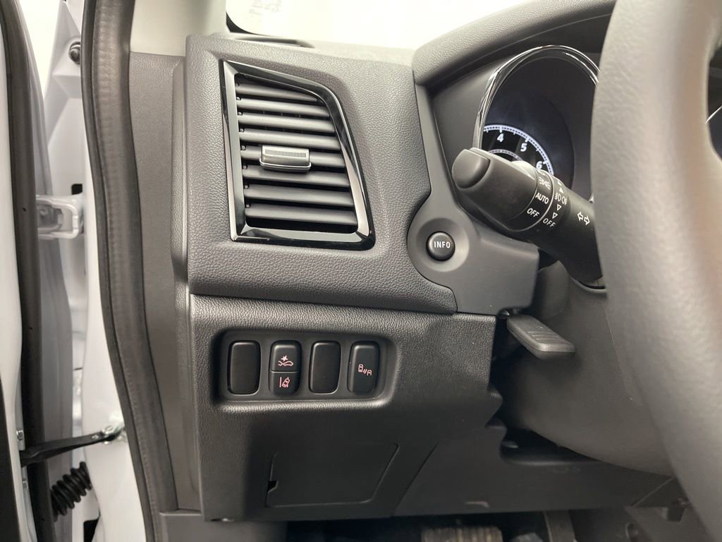 New 2026 Mitsubishi Outlander Sport ES image 7