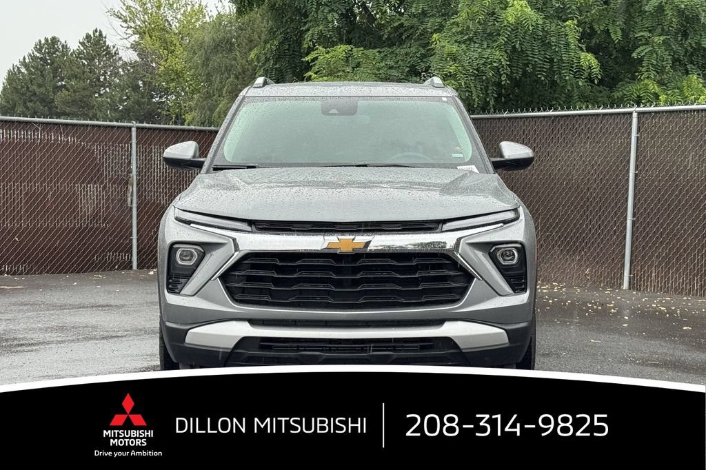 Used 2025 Chevrolet TrailBlazer LT AWD/4WD image 9