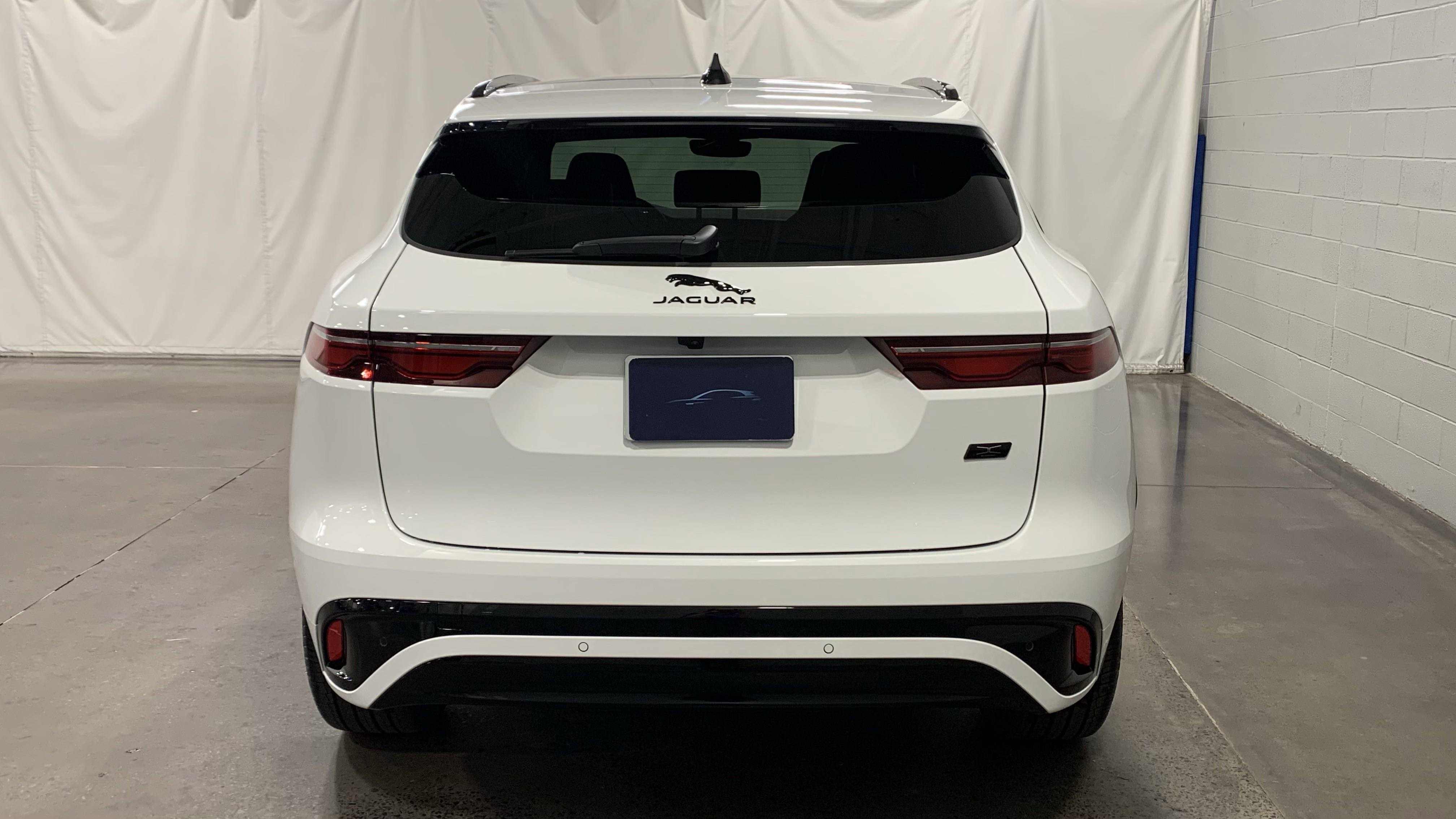 New 2026 Jaguar F-PACE R-Dynamic S image 8