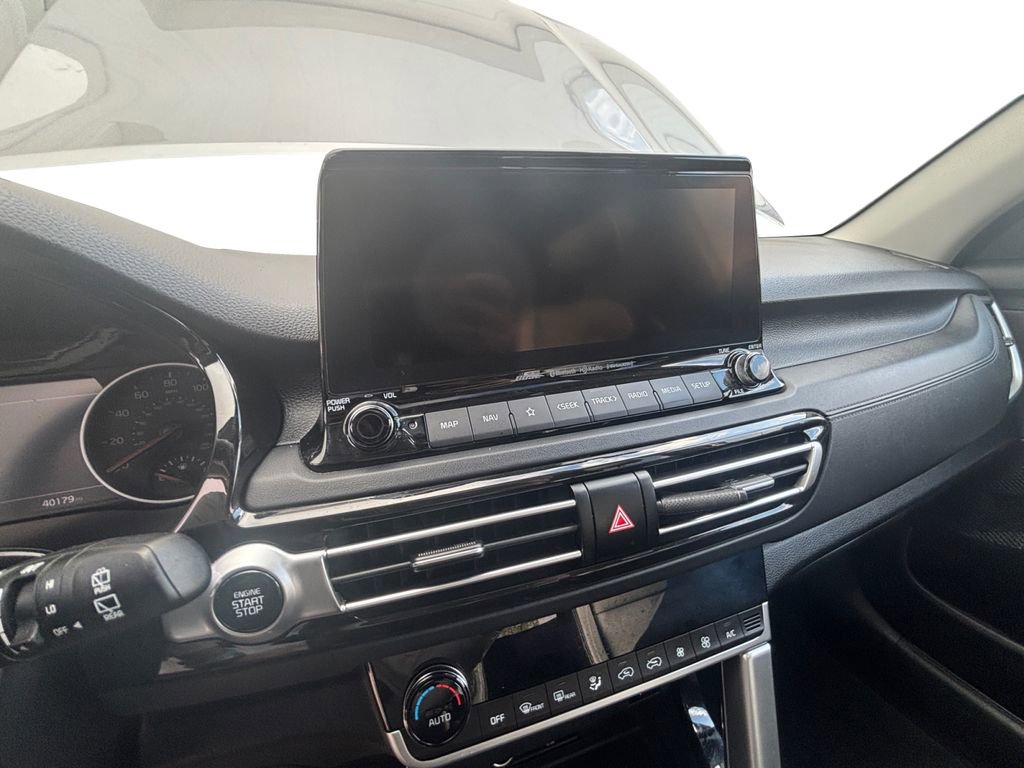 Used 2023 Kia Seltos SX image 28