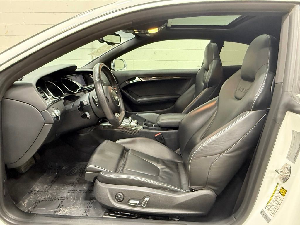 Used 2013 Audi RS 5 Coupe w/ Audi MMI Navigation Plus Pkg AWD/4WD image 30